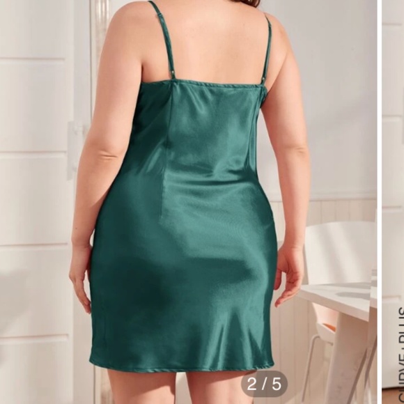 Dress - Picture 2 of 3